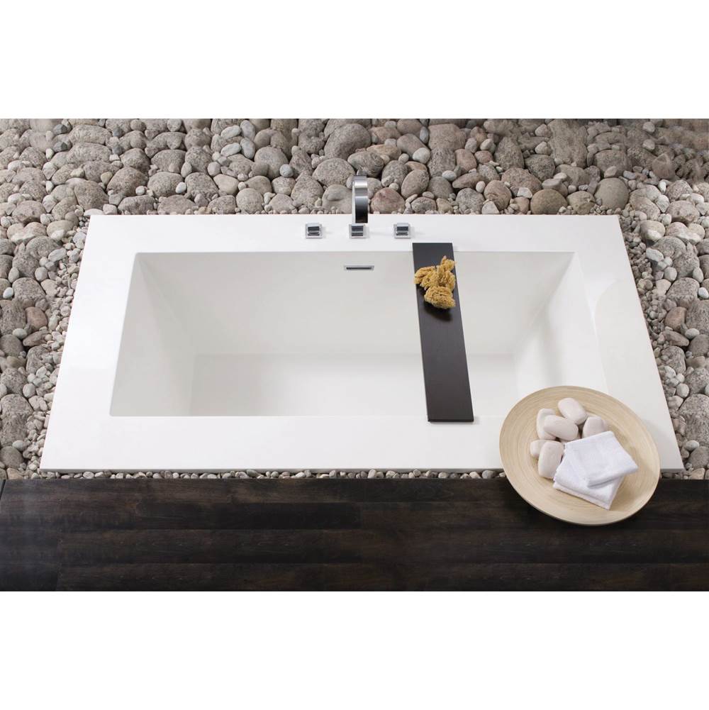 WETSTYLE Cube Bath 72 X 40 X 24 - 2 Walls - Built In Nt O/F & Wh Drain - White True High Gloss